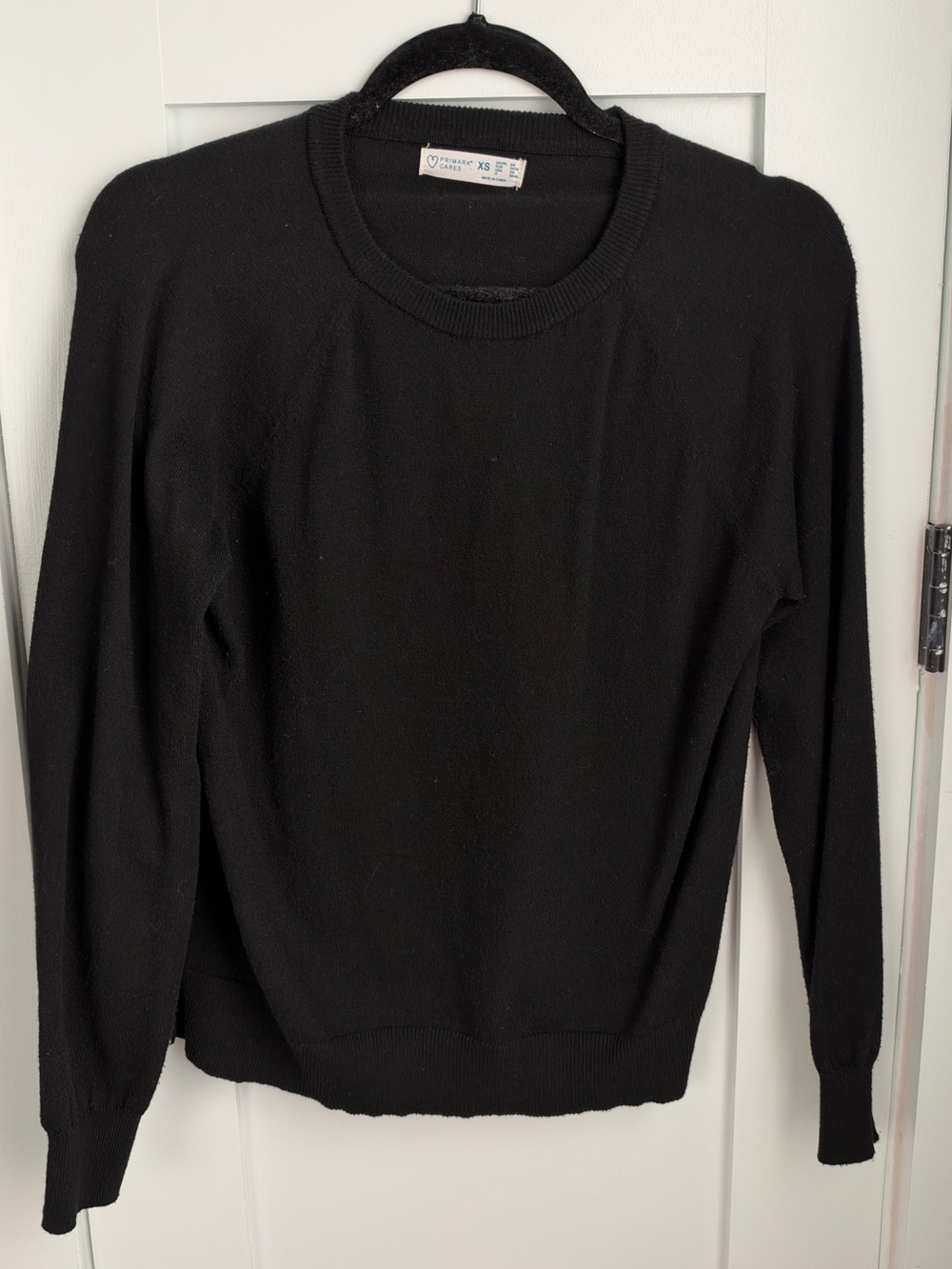Primark Women’s Black Crewneck Sweater